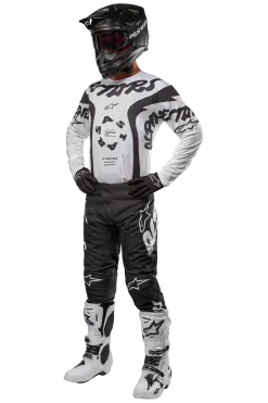 Racer Hana Trikot 2024