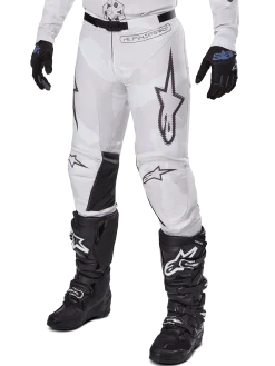 2025 Racer Hollow Bekleidungsset
