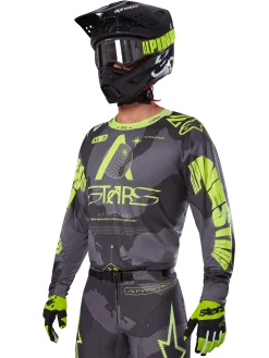 2025 Racer Hollow Bekleidungsset