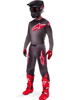 Supertech Lipan Bekleidungsset 2025