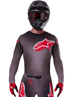 Supertech Lipan Bekleidungsset 2025