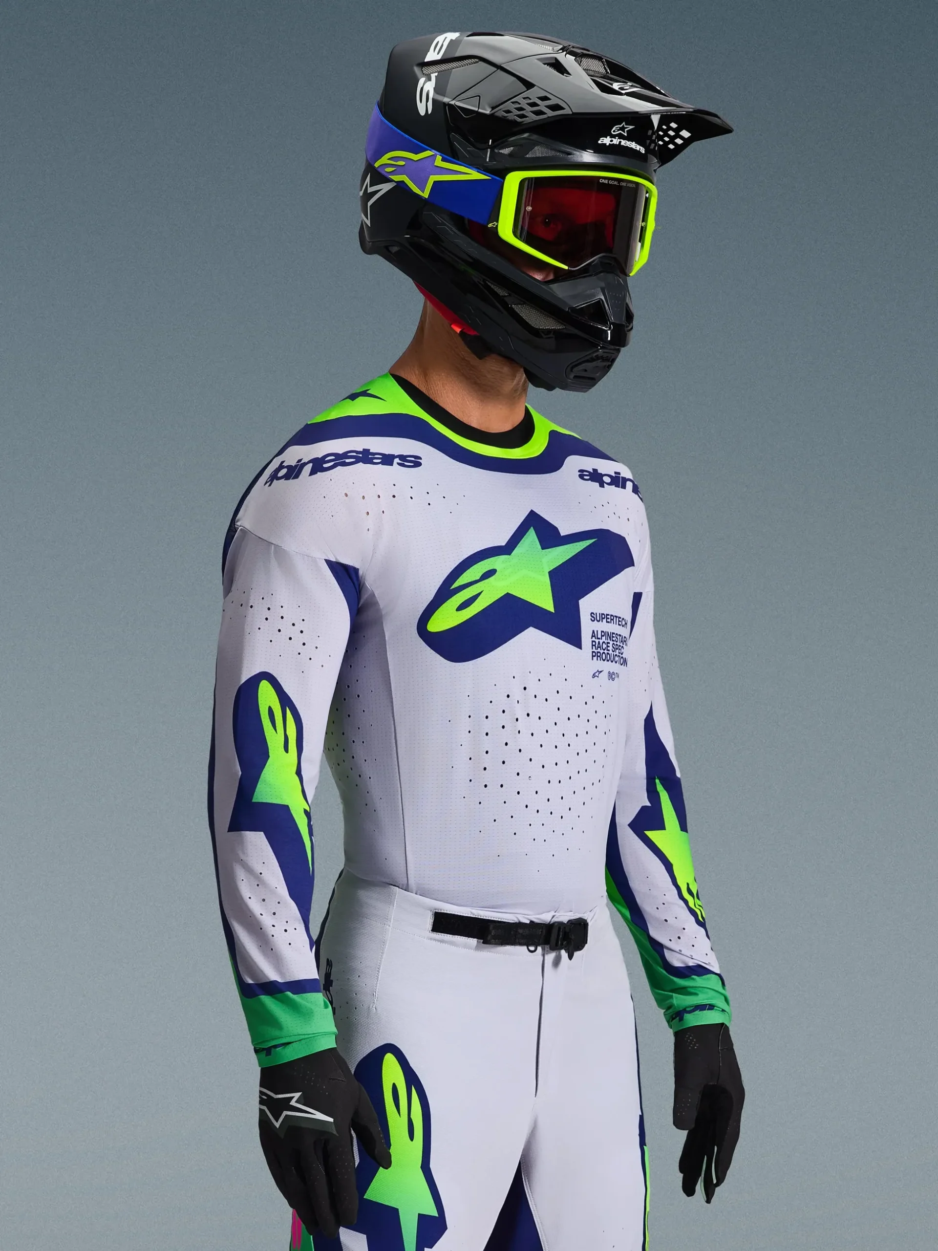 2026 Supertech Vista Bekleidungsset
