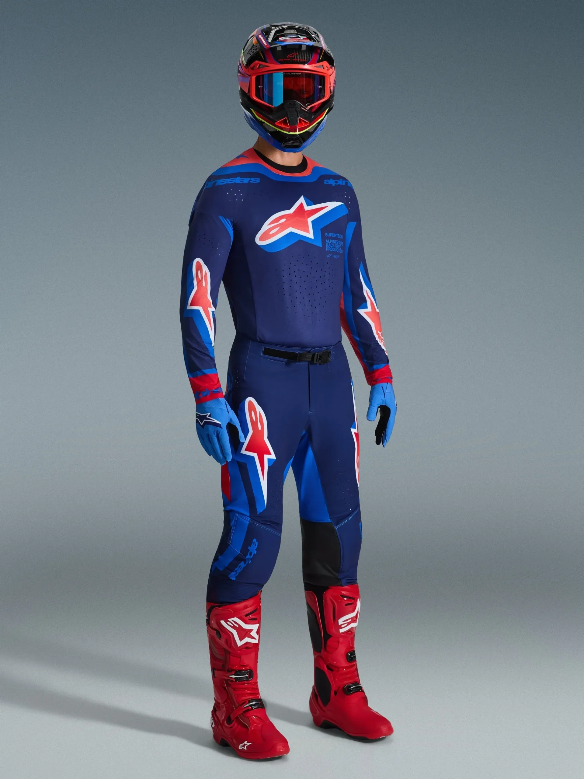 2026 Supertech Vista Bekleidungsset